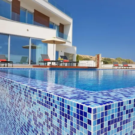 Beachfront Luxury Idania * Agia Napa