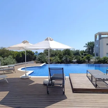 Beachfront Luxury Idania * Agia Napa